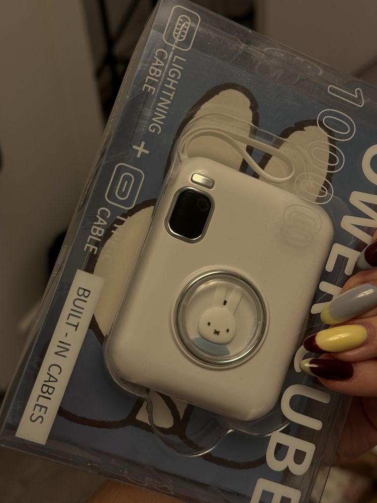 Павербанк powerbank 10000 білий з зайцем