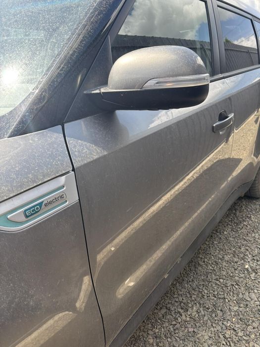 Двері Kia Soul EV цвет IM Соул ев солл