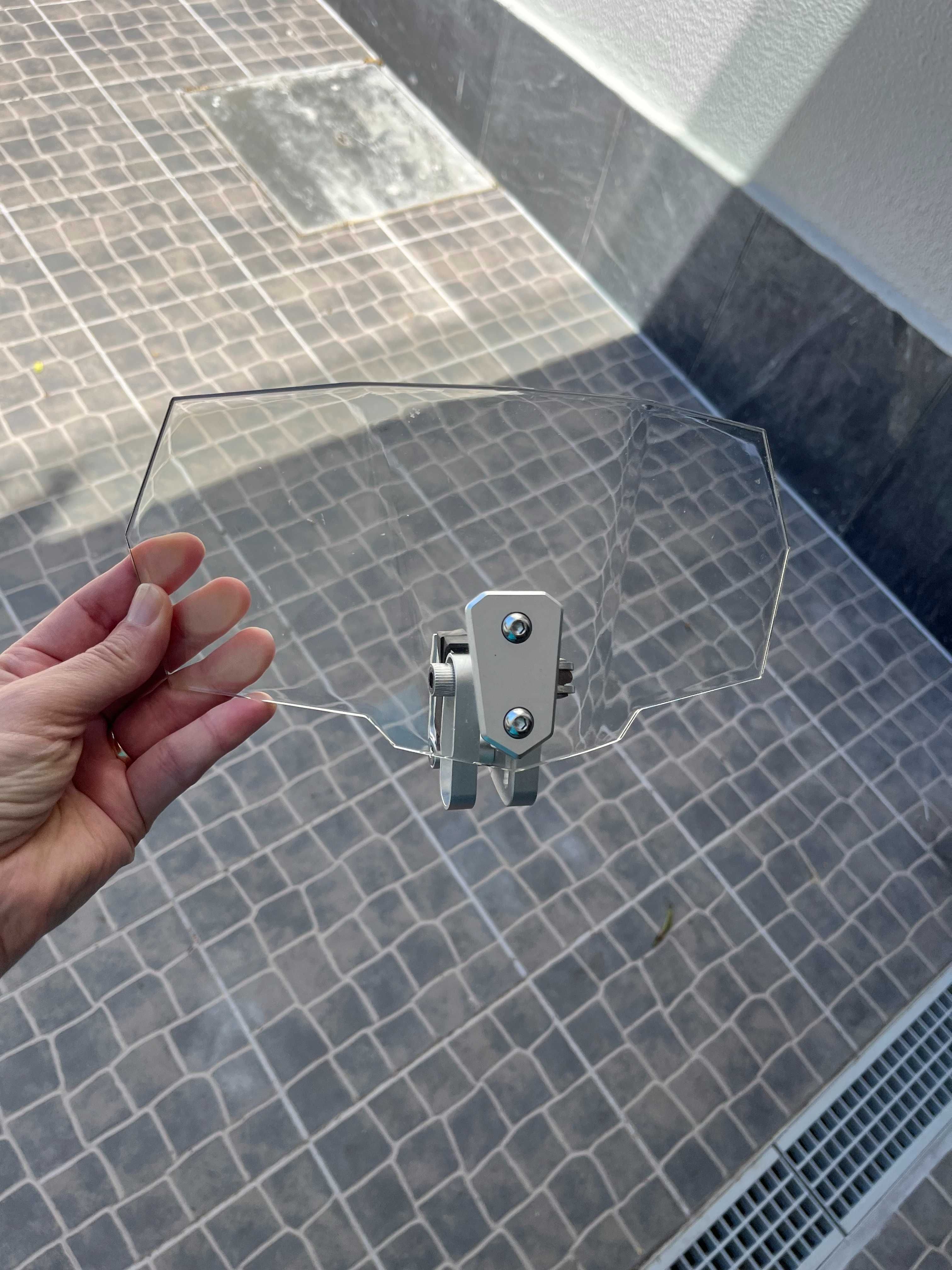 Extensão para-brisa para mota