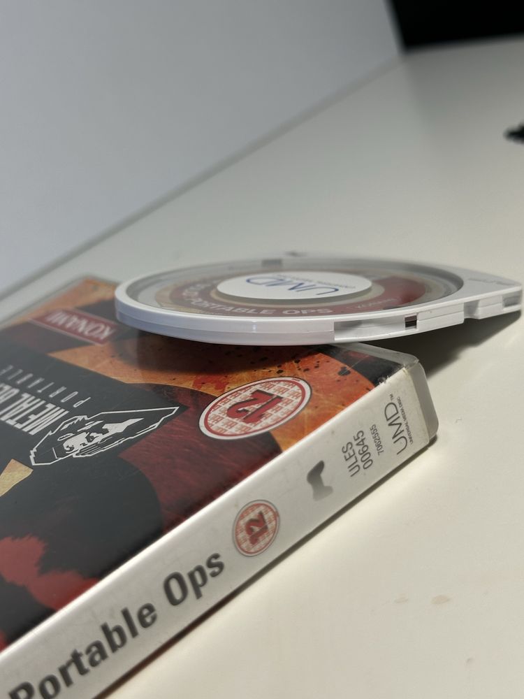 ENG Metal Gear Solid Portable Ops PSP