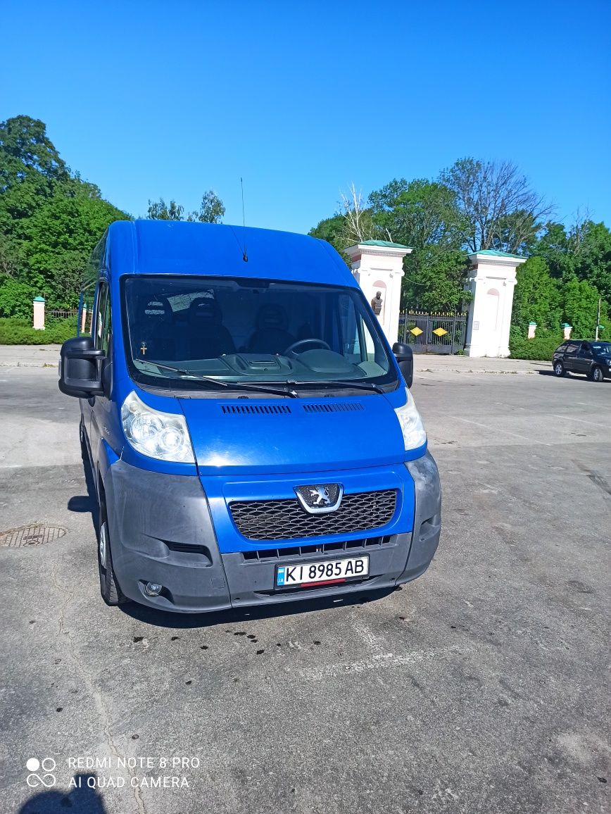 Продам бус Peugeot boxer