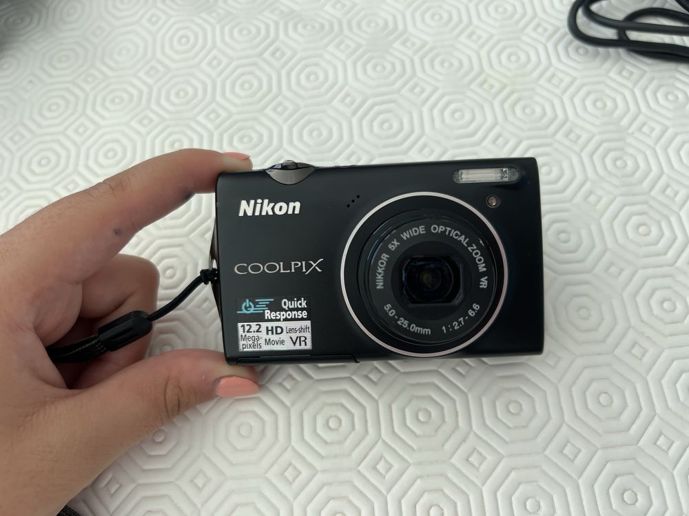 Maquica Fotografica Nixon Coodpix S5100