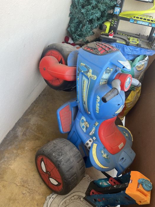 Mota eletrica do homem aranha