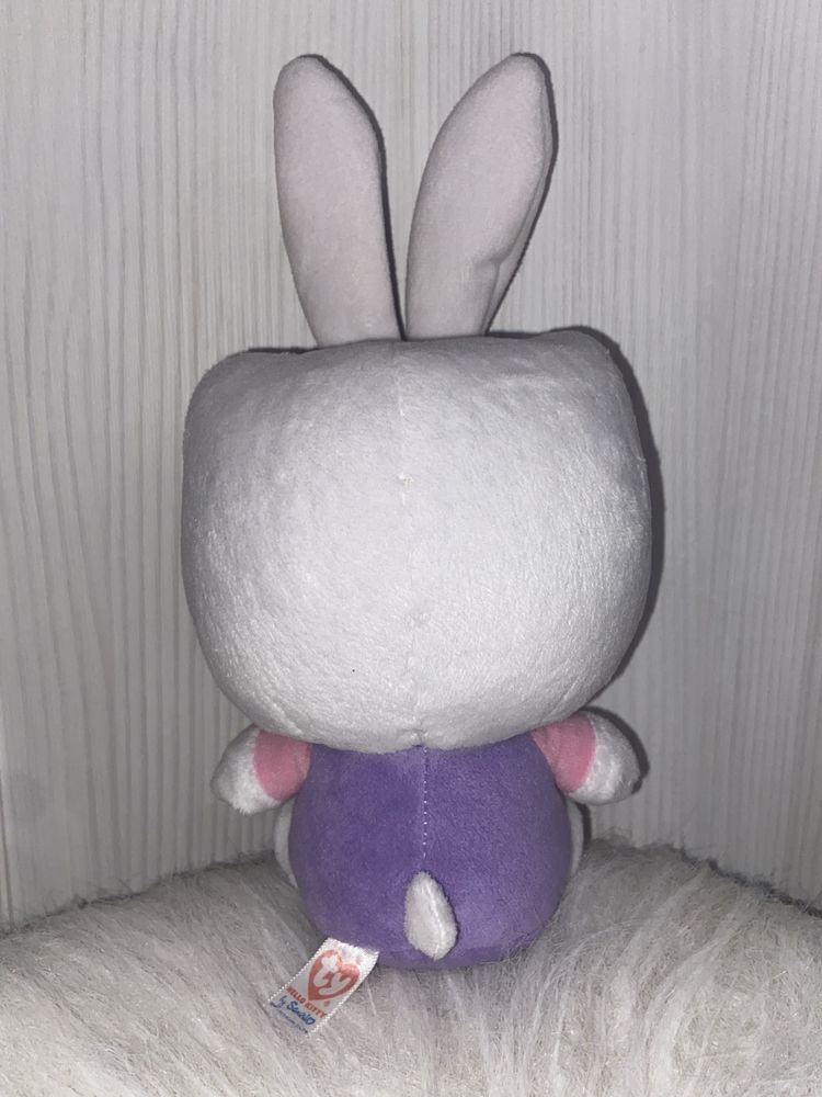 hello kitty w przebraniu króliczka wielkanocnego easter bunny sanrio