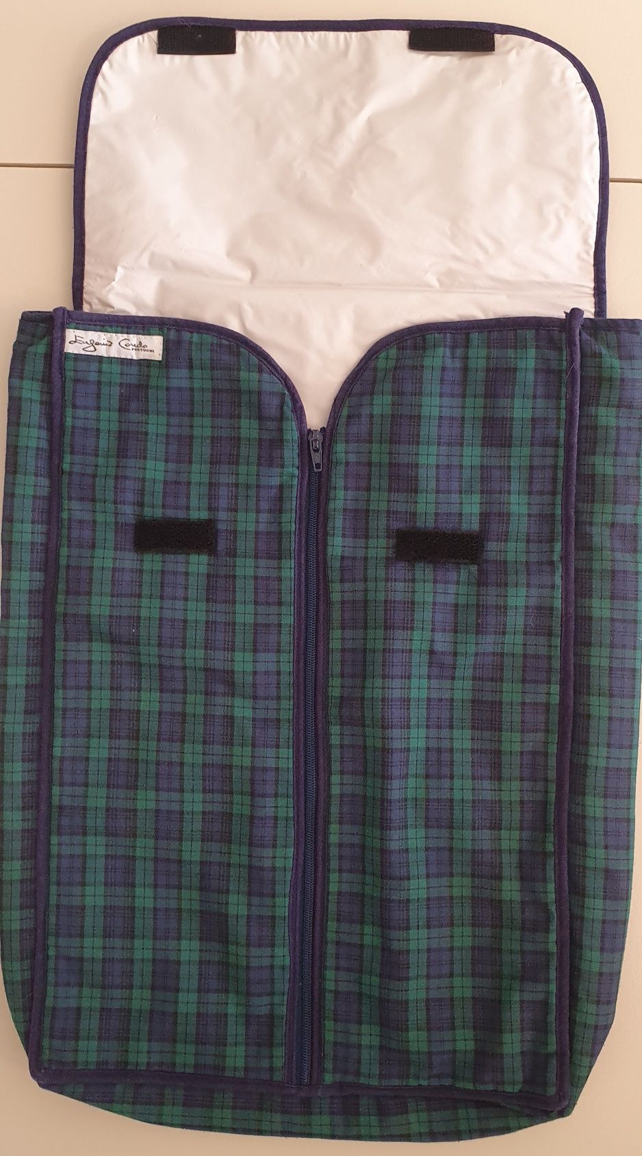 Porta camisas para viagem