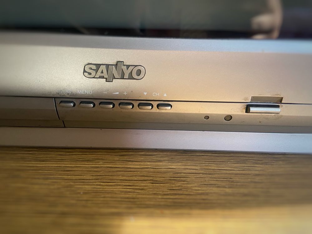 Телевізор sanyo ( на запчастини )