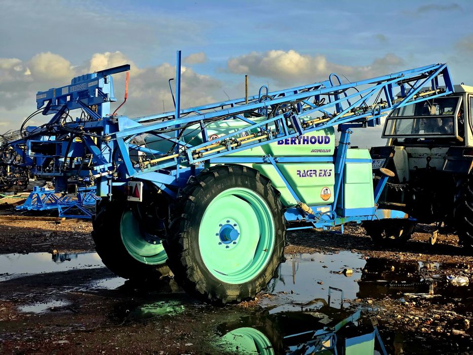 Opryskiwacz Ciągany Berthoud Major Racer 2500l 21m/18m/15m ORGINAŁ!!