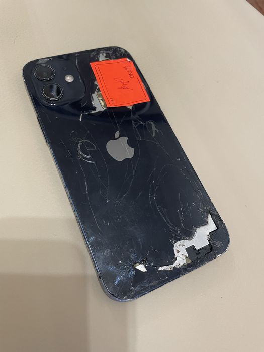 Продам iphone 12