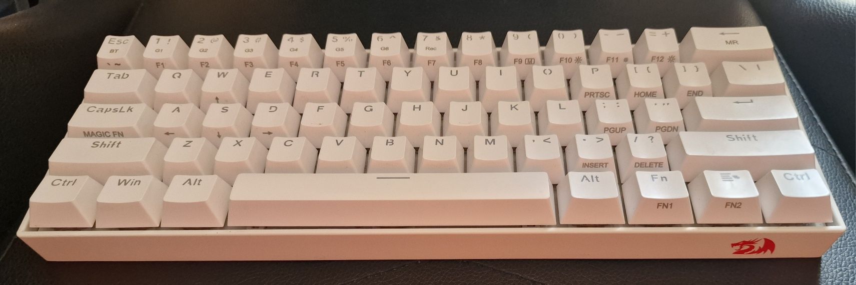 Teclado mecânico Reddragon 60%