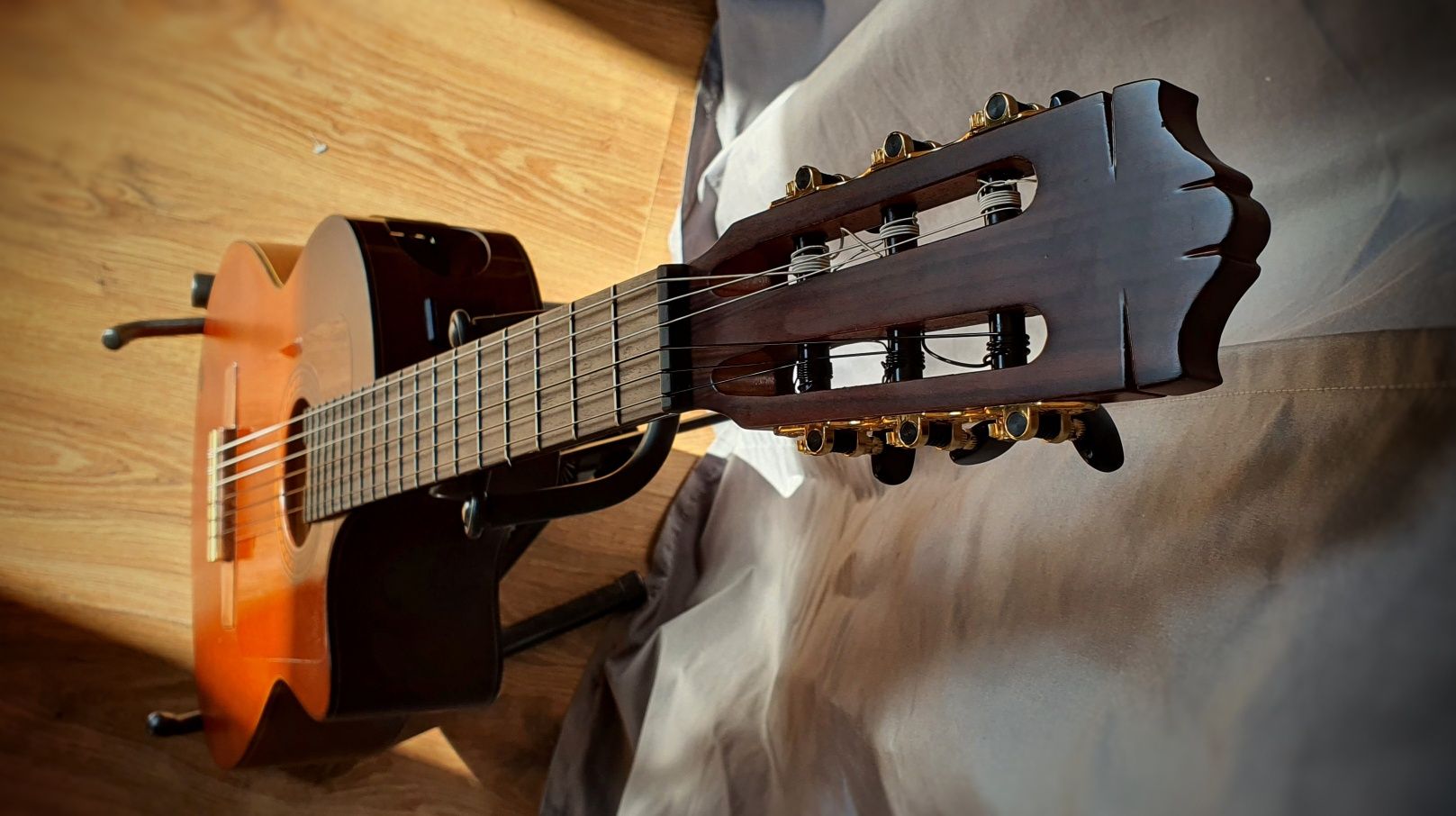 Gitara Yamaha CG 150 CCE elektro klasyczna - próbki dźw. w opisie