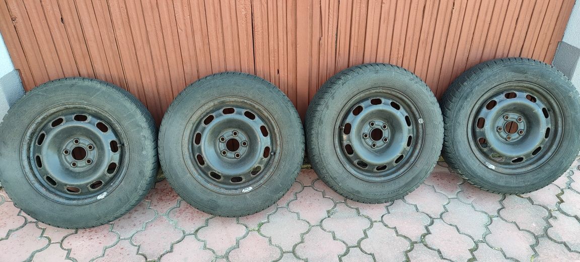 Felgi stalowe 15" 5x100 + opony zimowe Dębica Frigo 195/65 +kołpaki VW