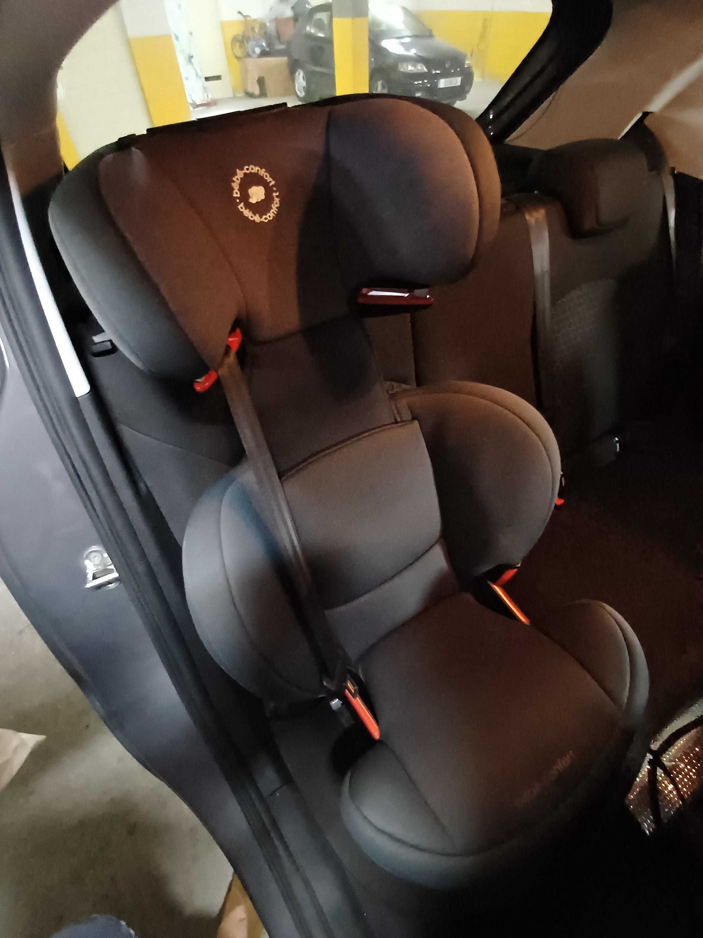 Cadeira Auto BEBÉCONFORT Rodifix G2/3 com isofix