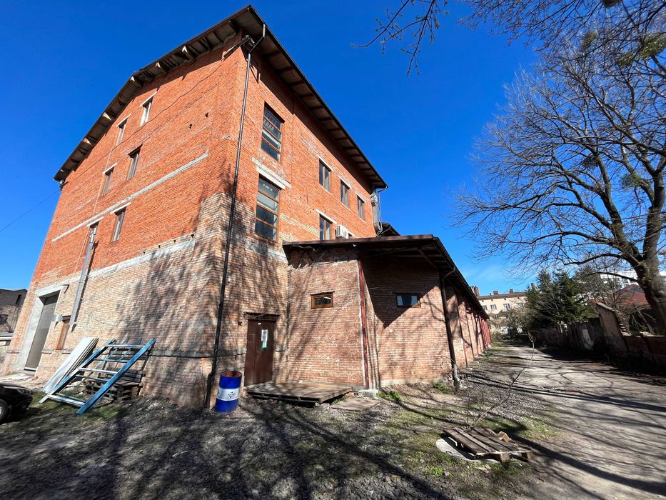 Продаж будівлі вул. Промислова 21