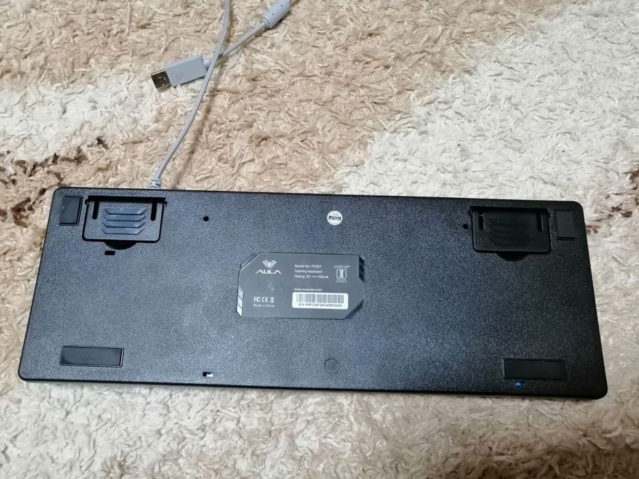 продаю клавіатуру Aula