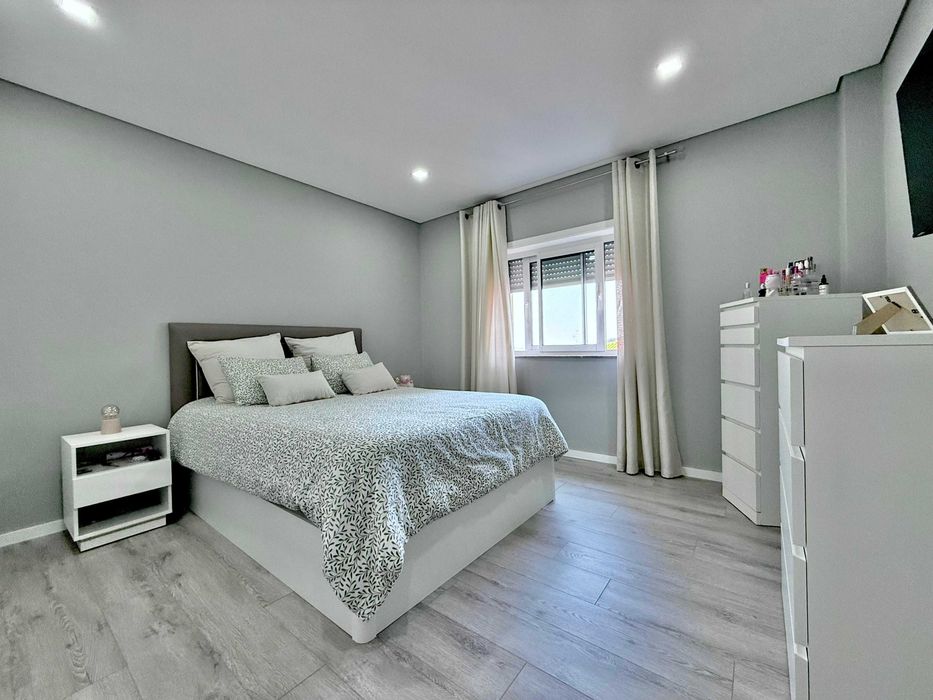 Apartamento T3 Remodelado em Ferreiros