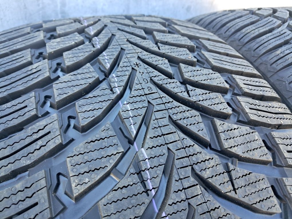 Резина зимова, НОВА, 295/40 R21 Nokian WR SUV 4