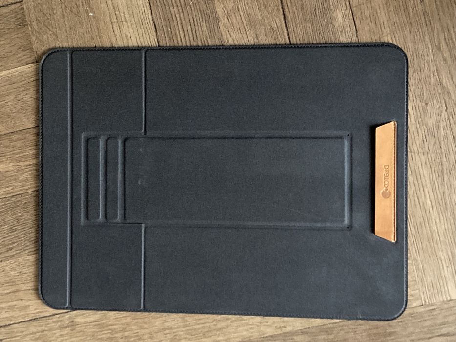 Stojak pod lapotopa / macbooka - COTEetCL invisible stand