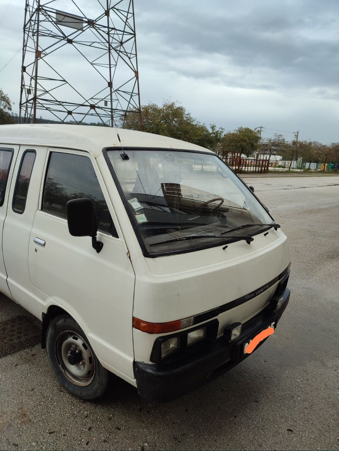 Vendo/troco Nissan VANETTE
