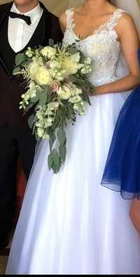 Biała suknia ślubna dwuczęściowa