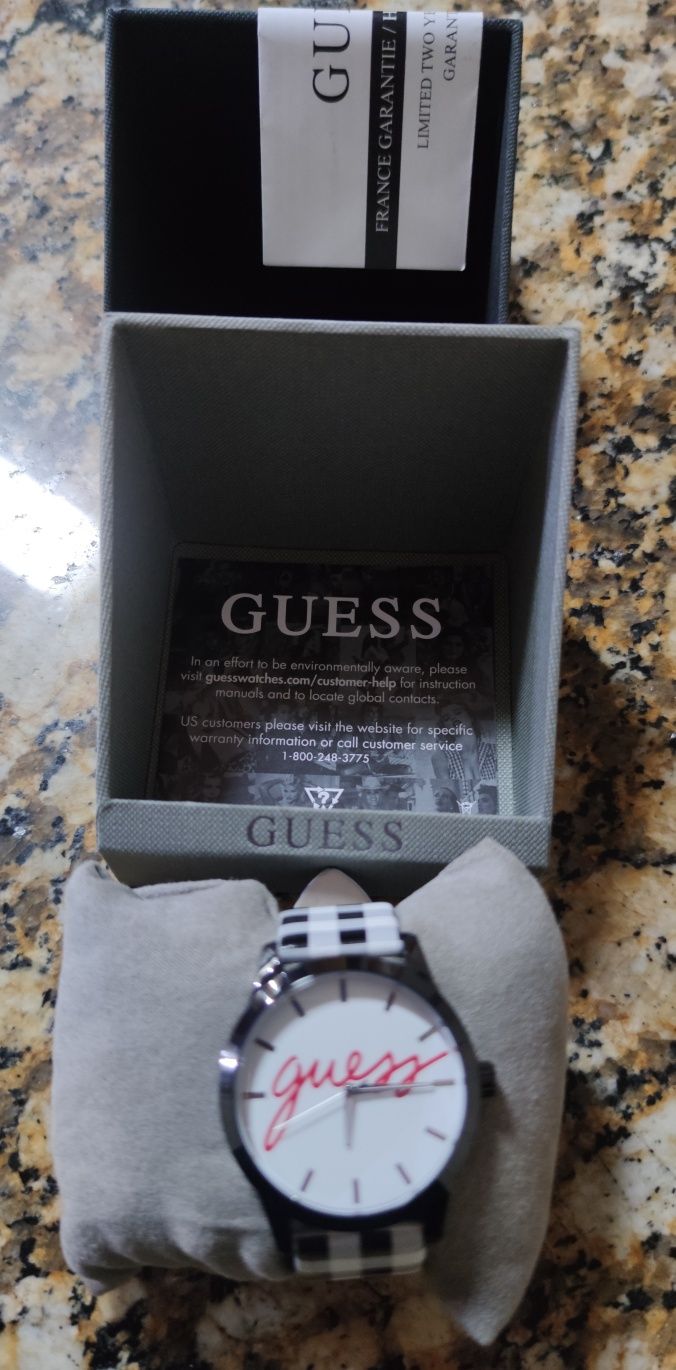 Relógio Guess 40th  senhora novo original