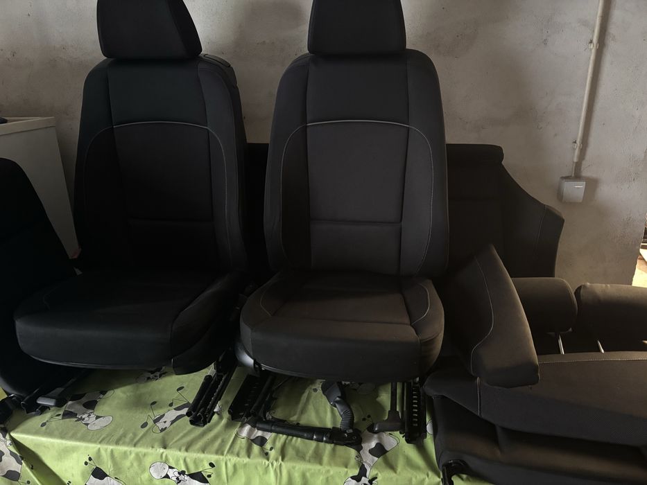 Bancos e consola serie 1 coupe