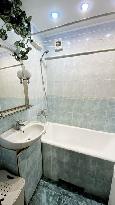 Продам без комісії двохкімнатну квартиру, спецпроєкт