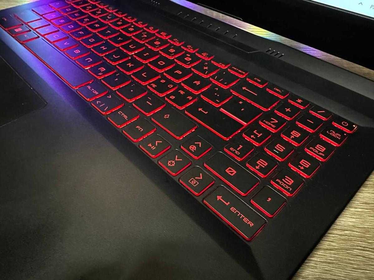 Ноутбук MSI Katana i7-12700H/16Gb/1Tb SSD/RTX3070-8Gb ГАРАНТІЯ