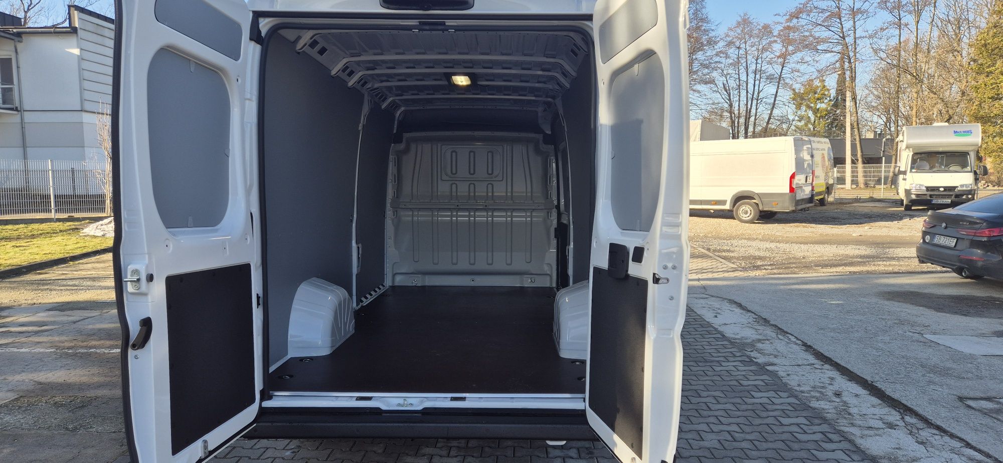 Wynajem Busa Busów Fiat Ducato Toyota Proace Max L4