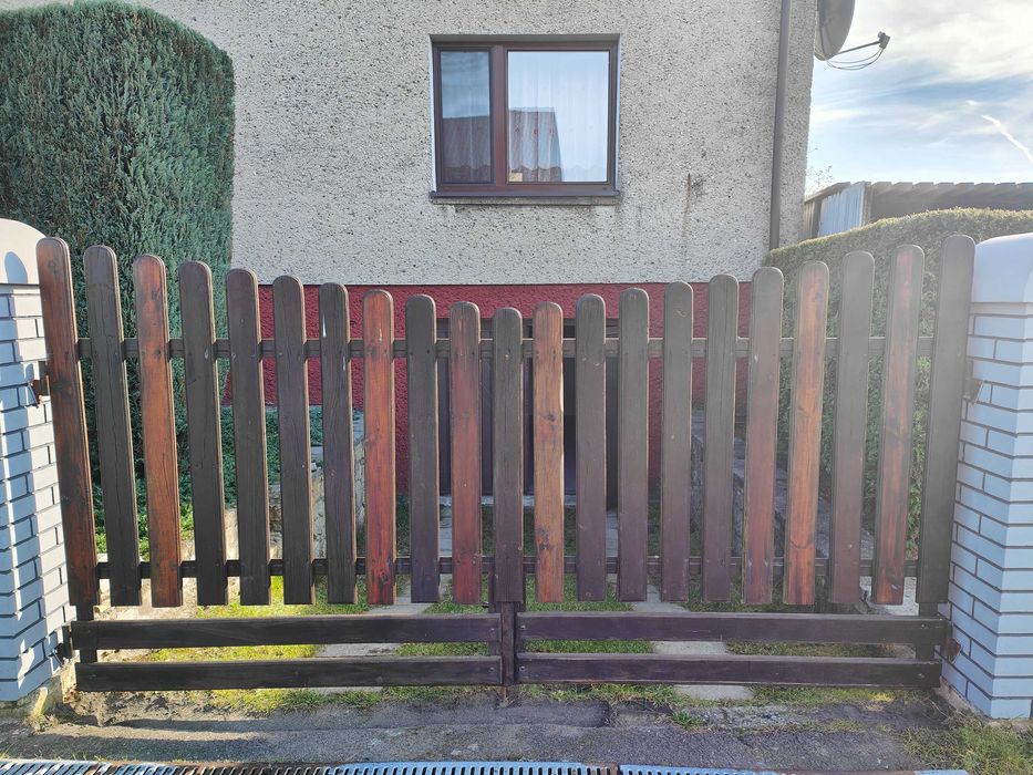 Brama wjazdowa dwuskrzydłowa