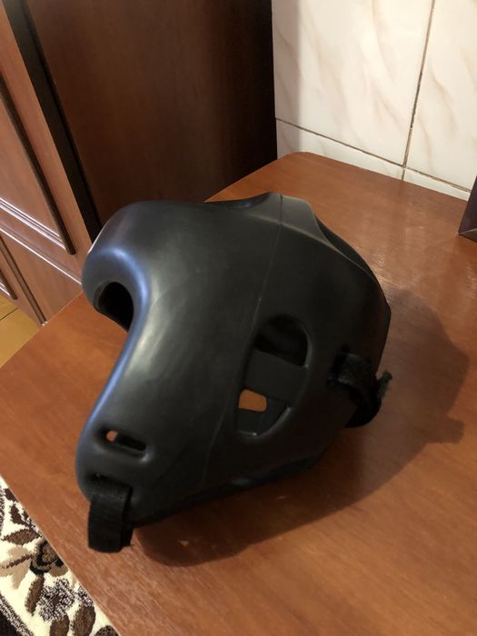 Шолом Top Ten для кік боксингу