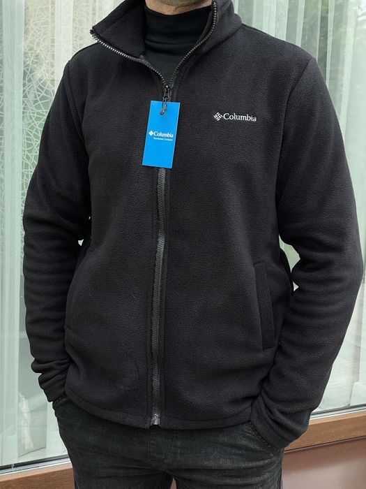 Кофта з флісу з кишенями на замках