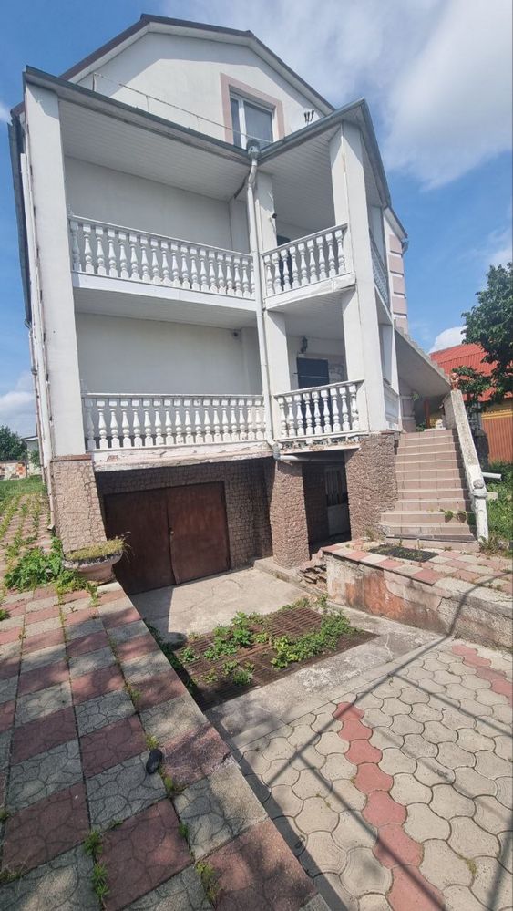 Окремий  Будинок м.Рівне