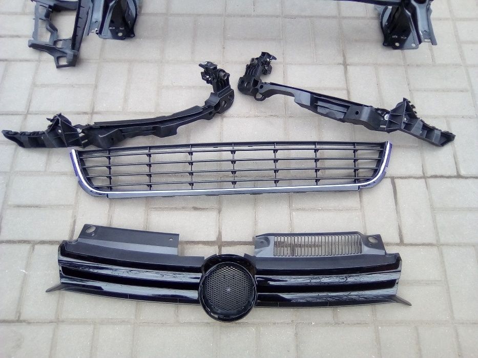 VW GOLF VI grill atrapa