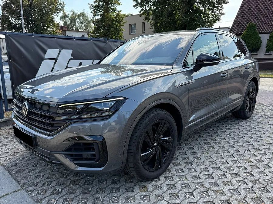 Volkswagen Touareg 3.0TDi 286ps 4Motion R-Line Kamera Virtual Skrętna oś Pneumatyka Radar