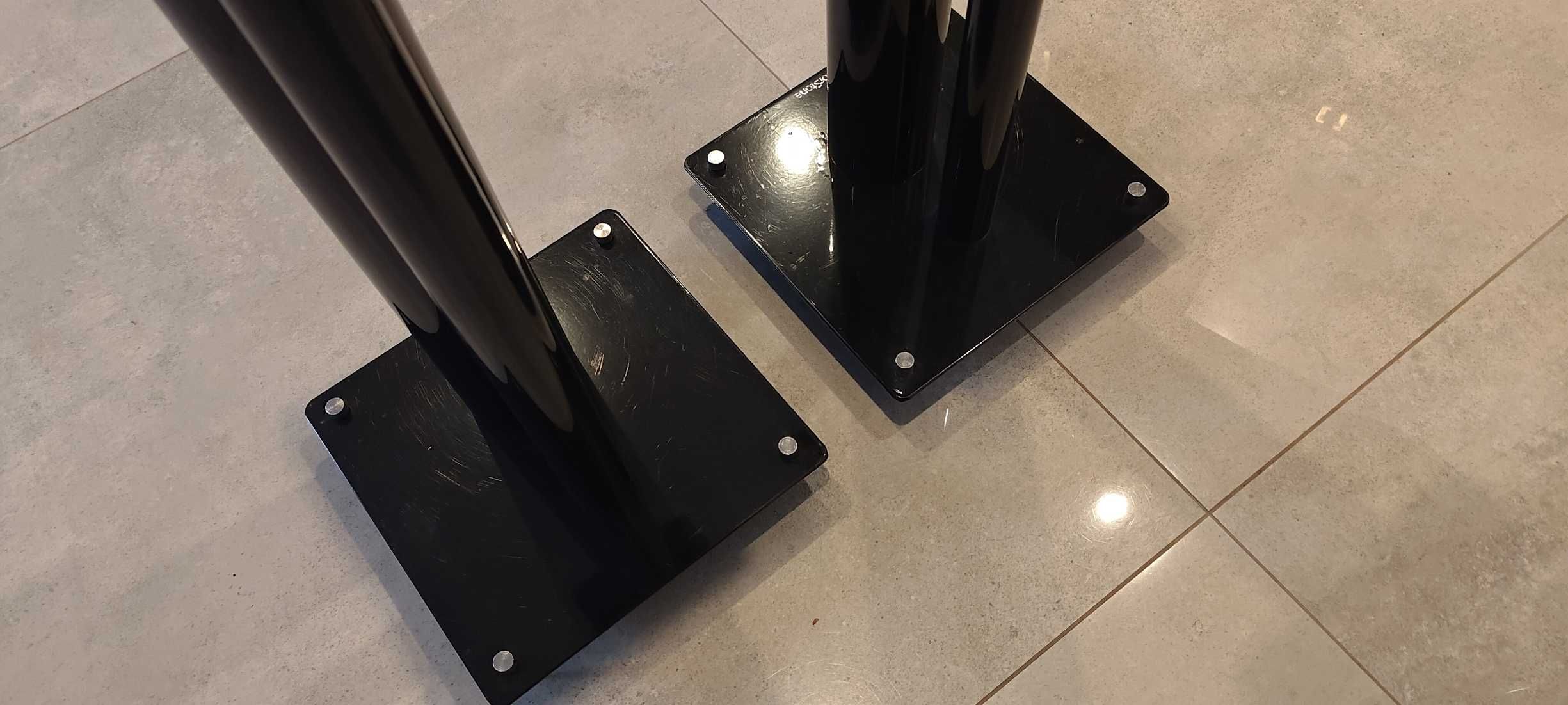 Standy podstawki pod kolumny Norstone