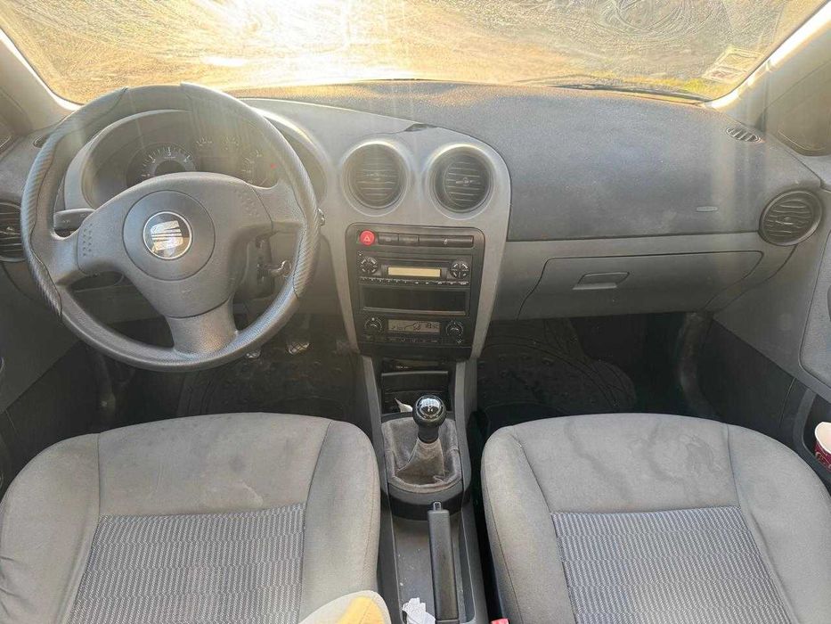Seat Cordoba 1.4 TDI – 2004 | Económico & Confiável