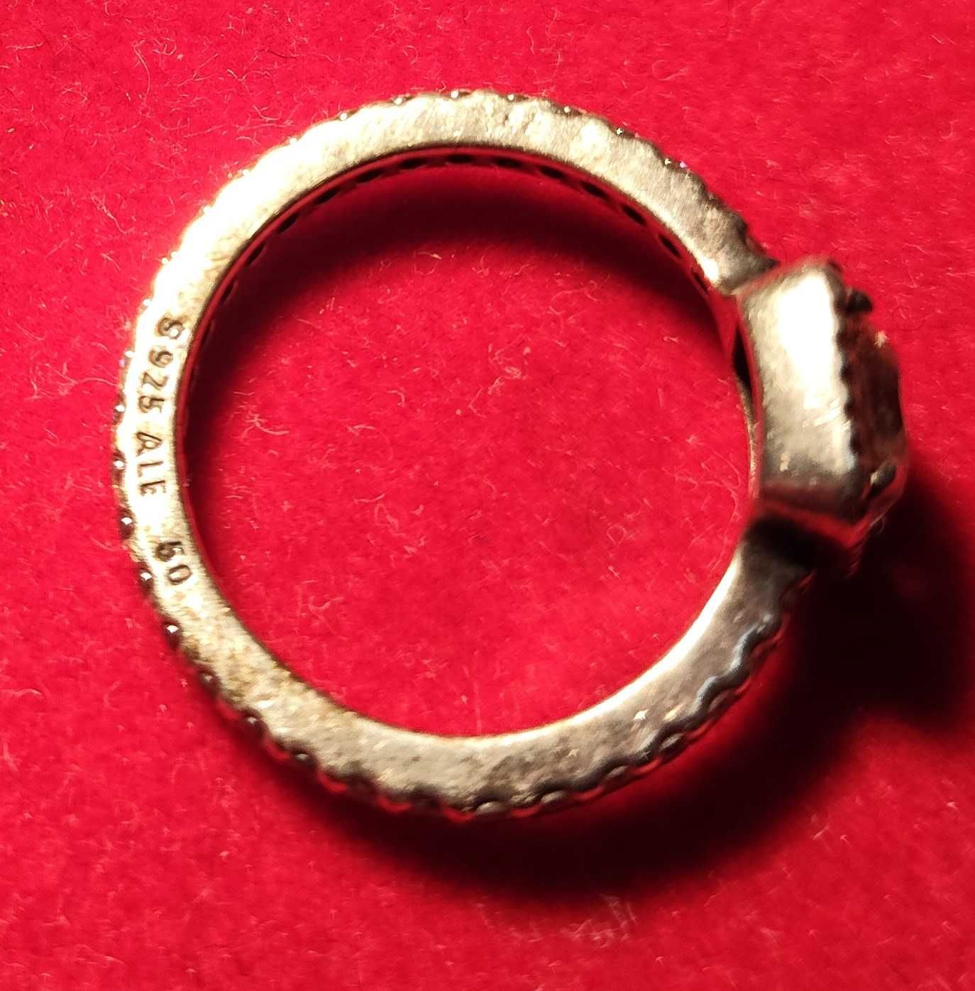 Anel Rectangular Sparkling Halo prata Pandora