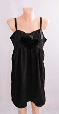 RUT.M.FL wieczorowa czarna krótka sukienka M/L