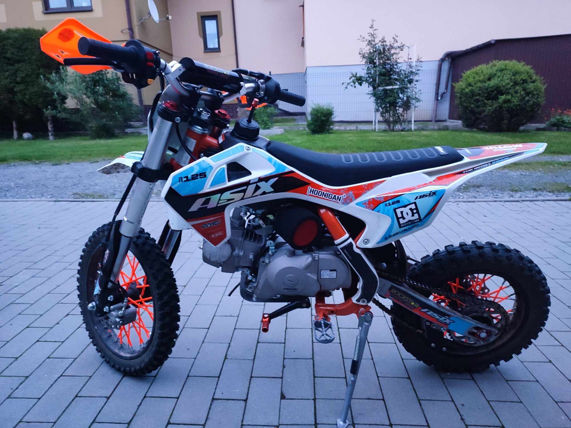 .ASIX DK 125ccm.