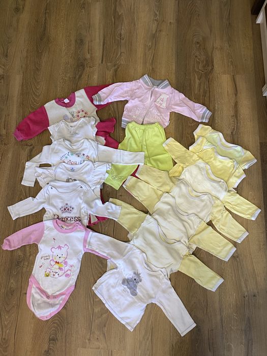 Набір дитячого одягу