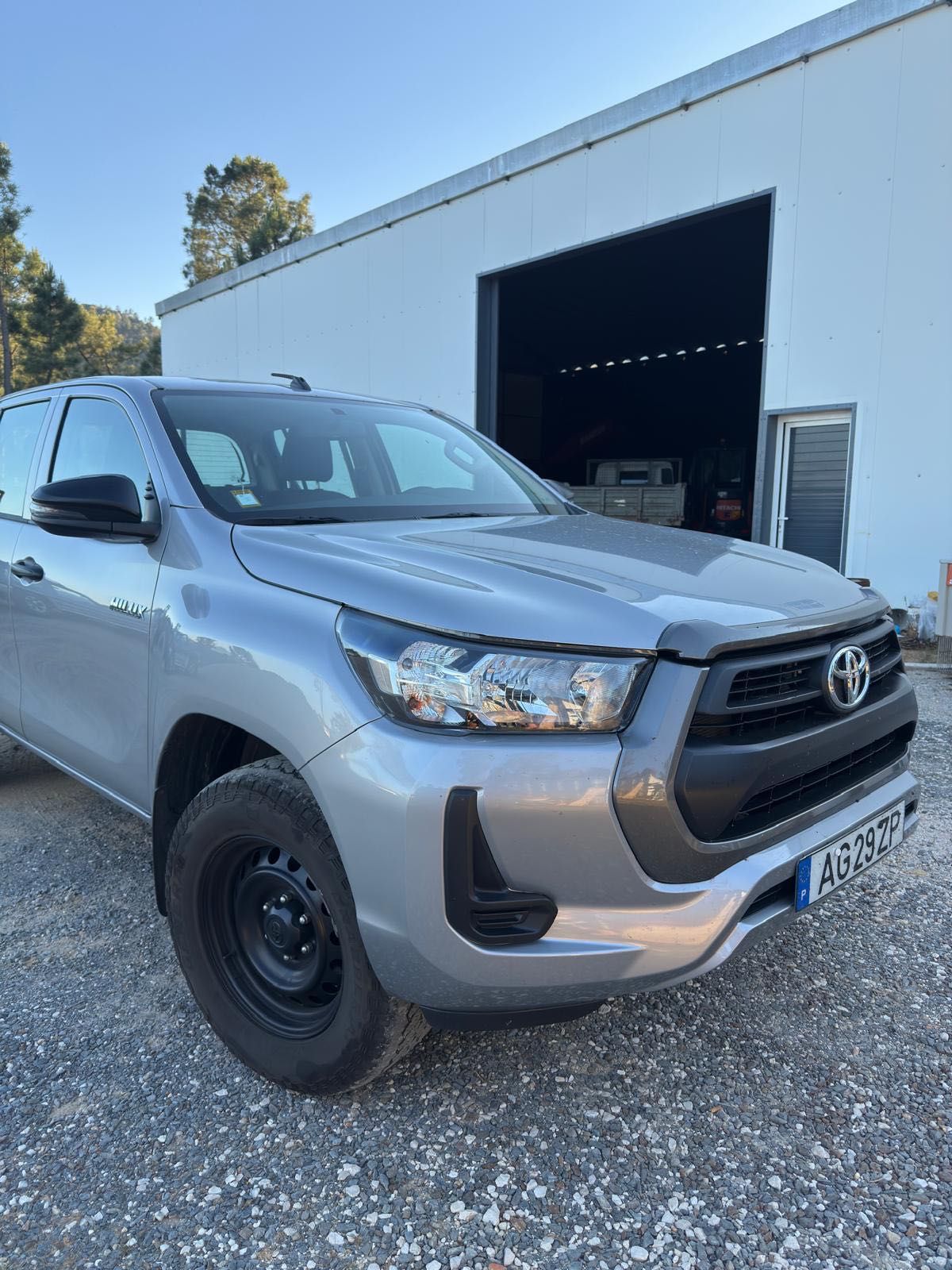 Toyota Hilux 2.4 150cv IVA dedutível