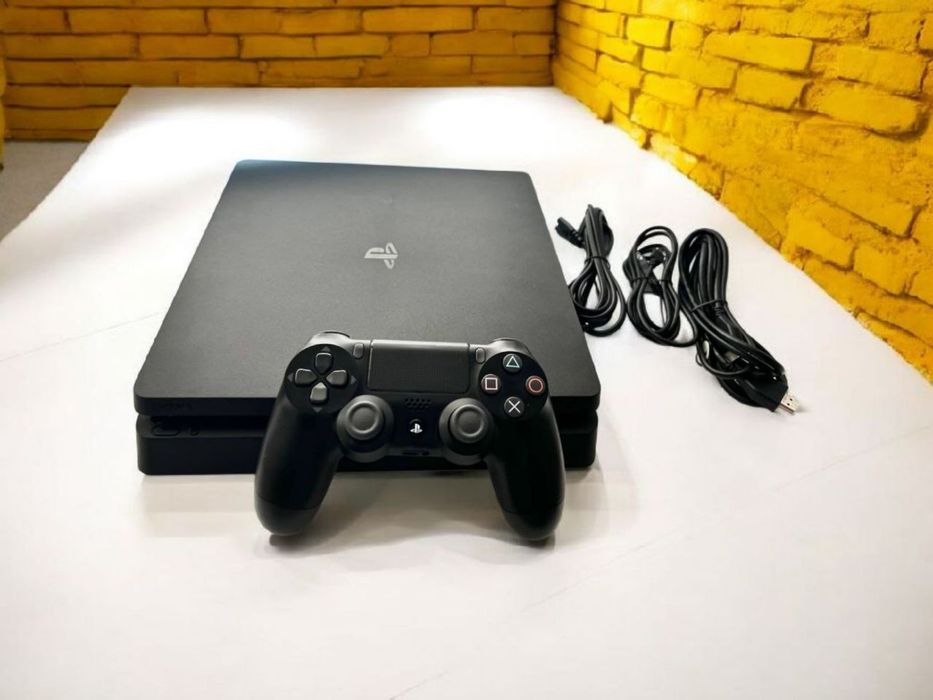 PS4 Slim 1000GB памяті.Гарний стан. Гарантія