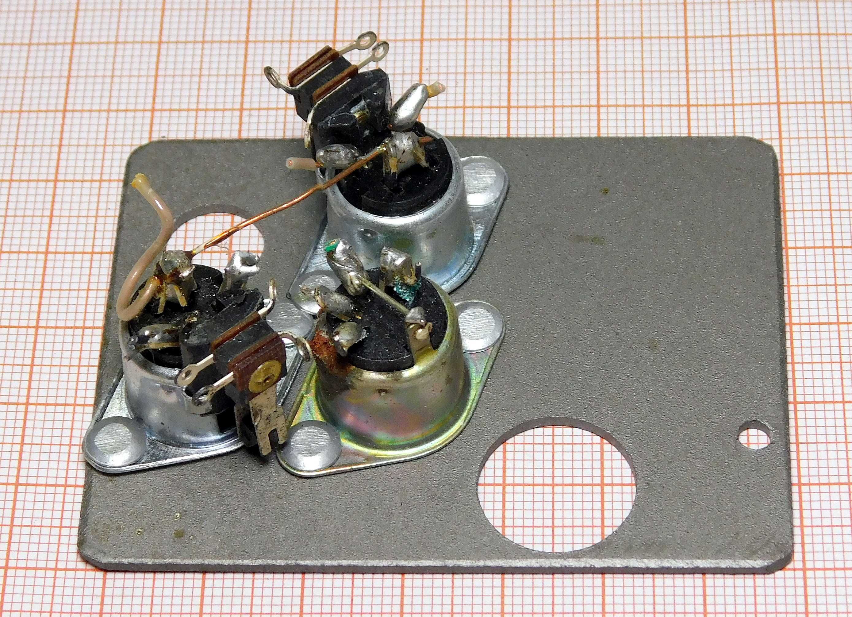 Gniazdo magnetofonowe 5-PIN ZESTAW 3 sztuki [EL]