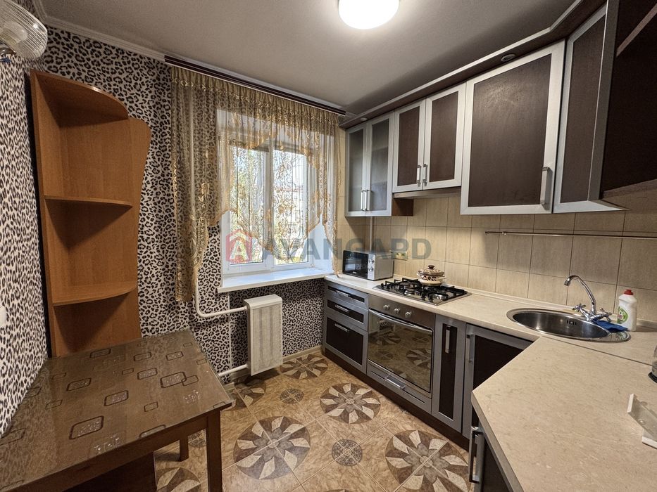 Здається охайна 1 к квартира/Космос