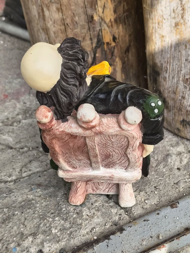 Figura klauna pijaka