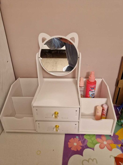 Toaletka kosmetyczna z lustrem i szufladkami biała 40x33 cm