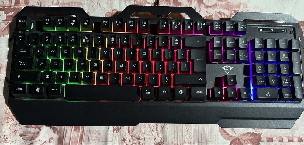 Teclado gaming cxt