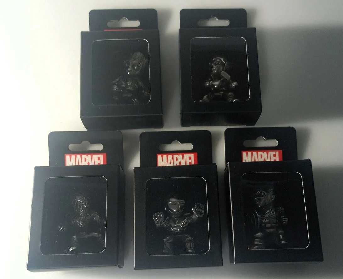 5 Royal Selangor Mini Figures from Marvel Novas/Seladas