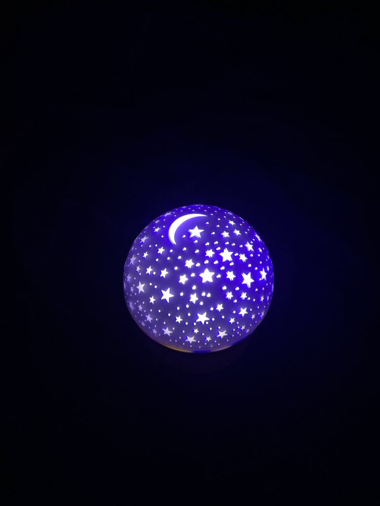 Projektor gwiazd , lampka nocna obrotowa