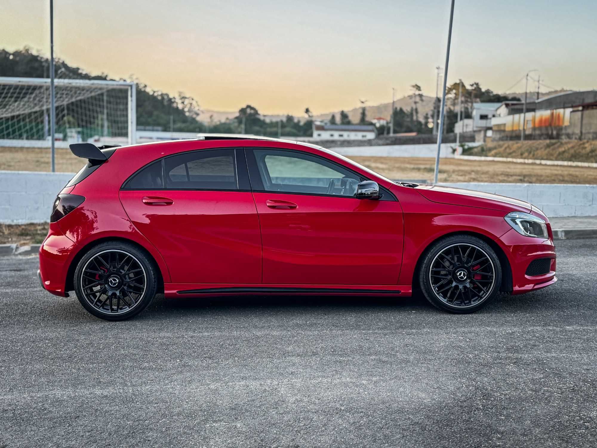 Mercedes-Benz A200 AMG-Line Look A45 - Trato de financiamento